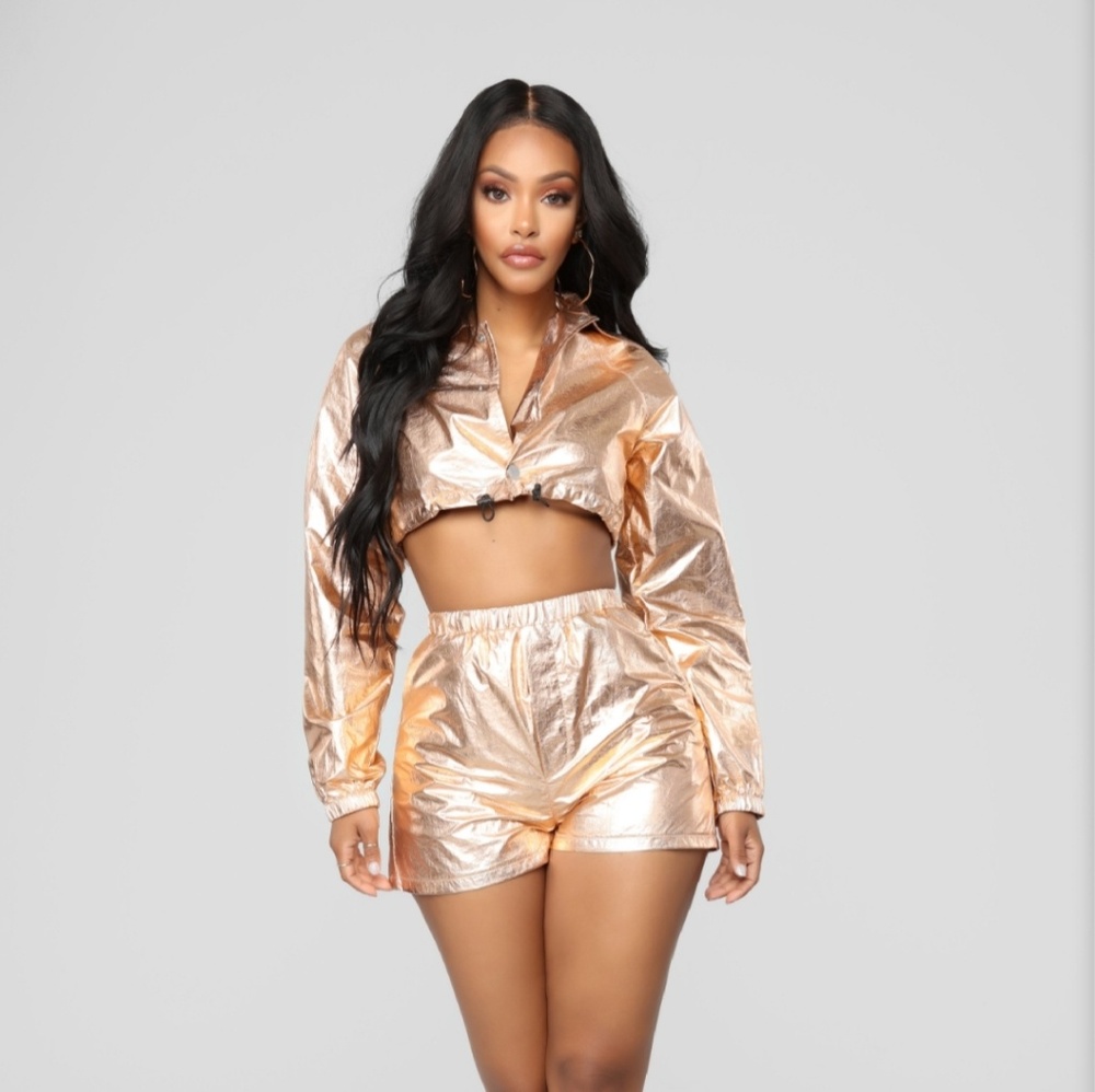 NWT Rose Gold Set